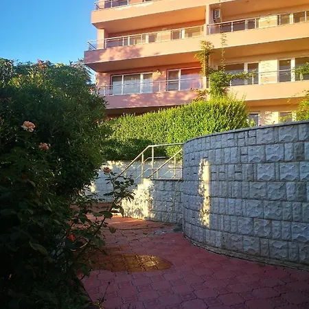 Complex Karia Iii * Kavarna