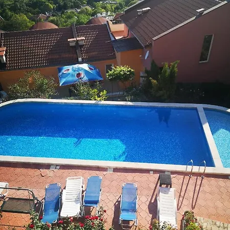 Complex Karia Iii