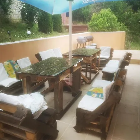Complex Karia Iii * Kavarna