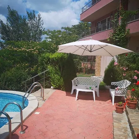 Complex Karia Iii Kavarna